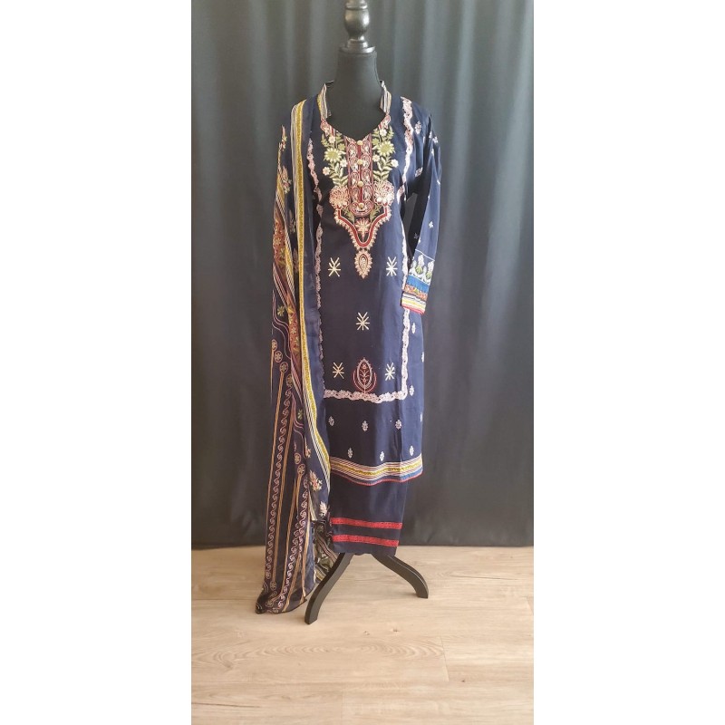 3pcs Salwar Kameez SIZE 48 (BC119A) 3pcs Salwar Kameez SIZE 48 (BC119A)